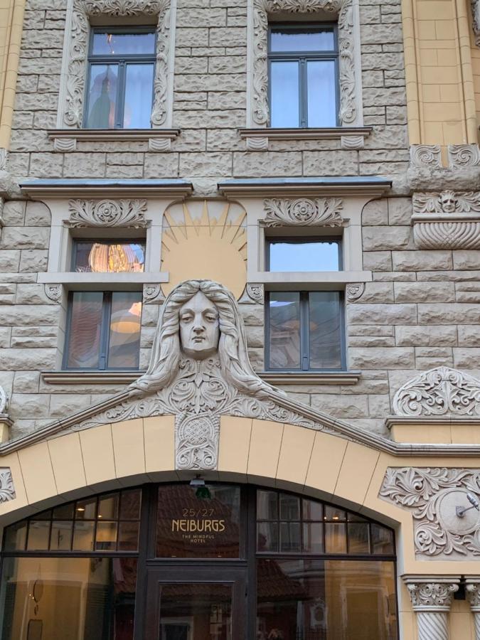 Old Town Apartment Next To Saint Peter'S Church Рига Экстерьер фото